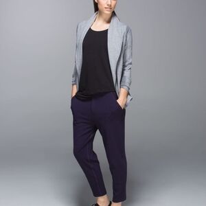 Rare Lululemon Exquisite Trouser CropShine Dot Black Grape W6E22S Wm Sz 8 2014